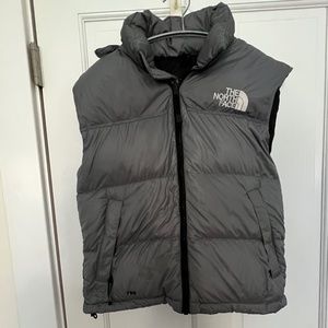 THE NORTH FACE DOWN VEST SIZE SMALL